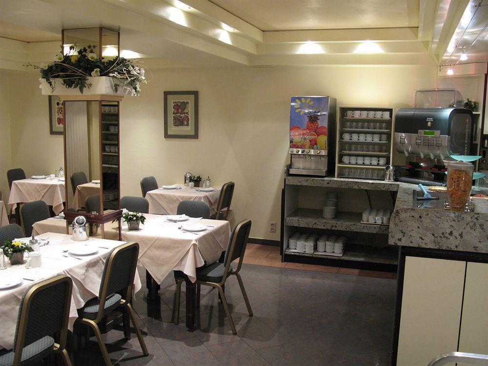 Hotel Best Western County House Saint-Gilles المطعم الصورة