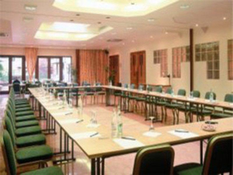 Hotel Best Western County House Saint-Gilles المرافق الصورة
