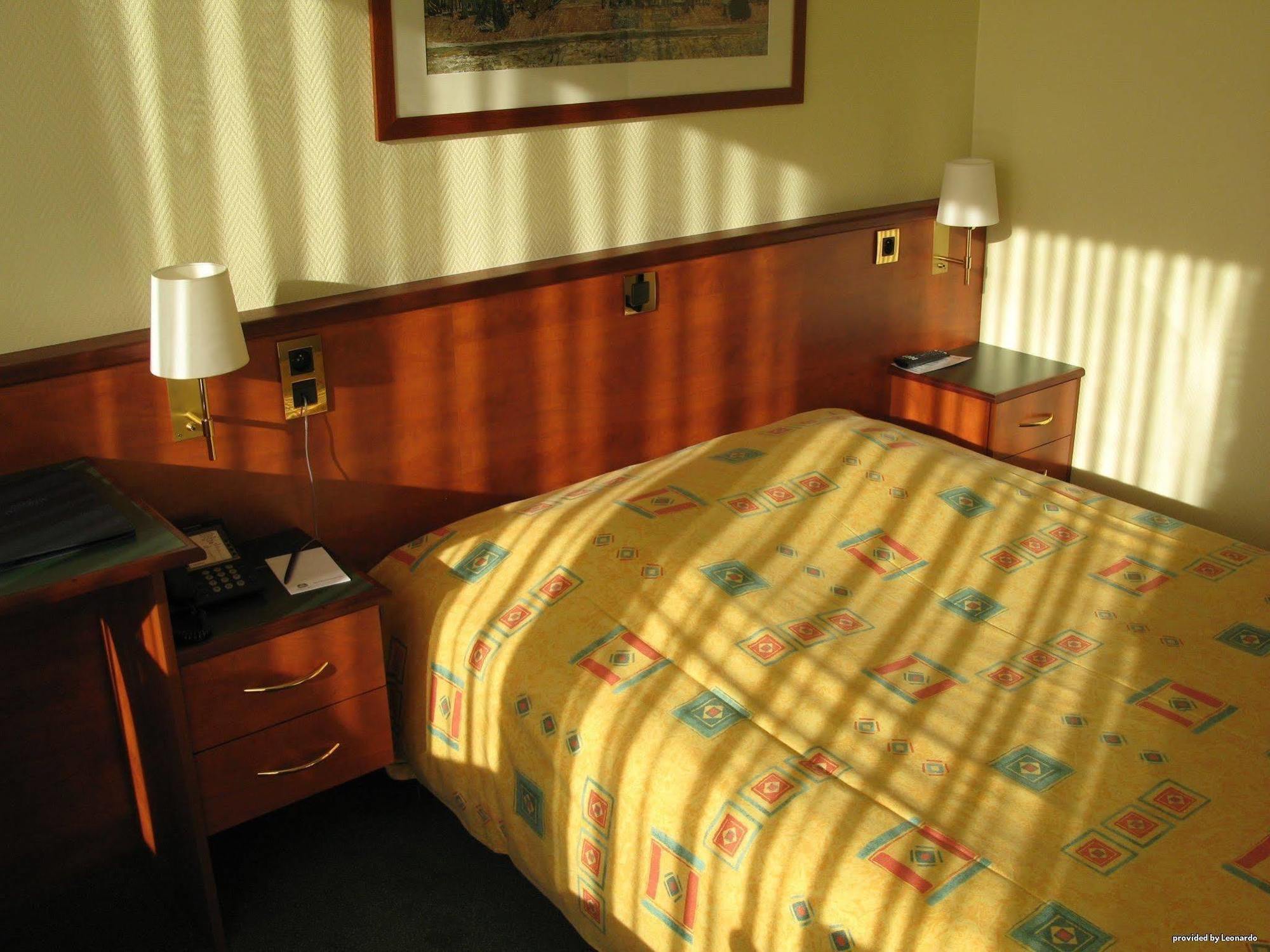 Hotel Best Western County House Saint-Gilles المظهر الخارجي الصورة