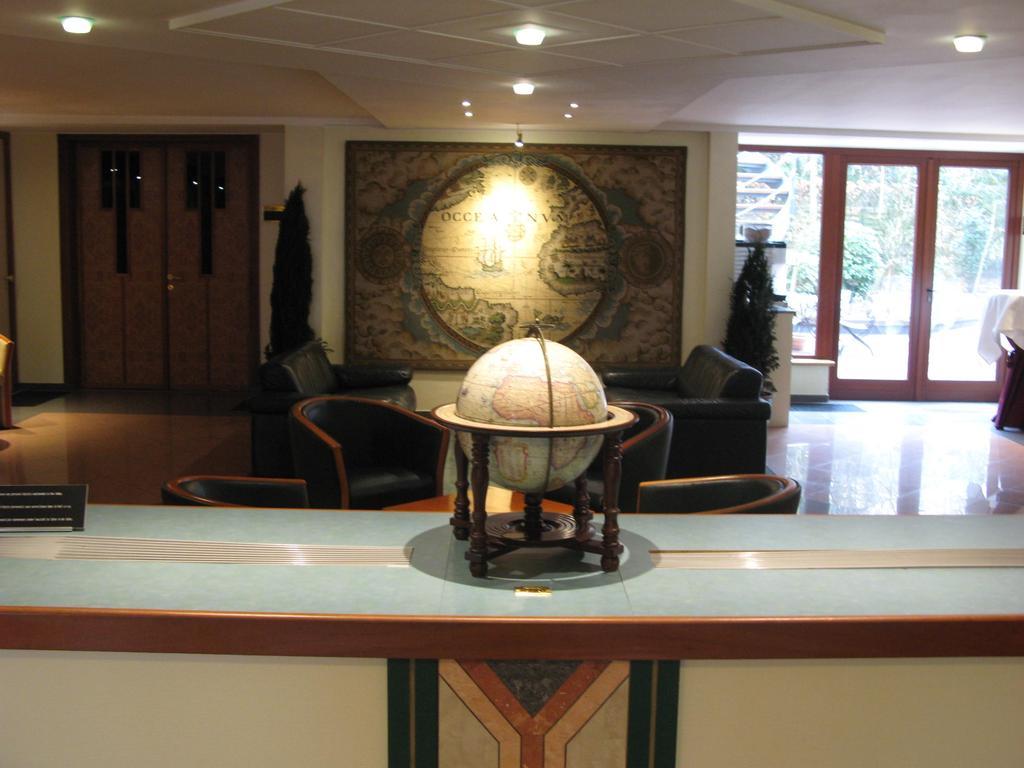 Hotel Best Western County House Saint-Gilles المظهر الخارجي الصورة